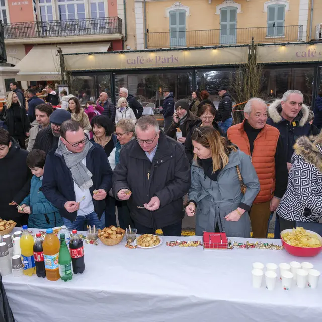 Apéritif de fin d'année sur le Port_Saint-Tropez