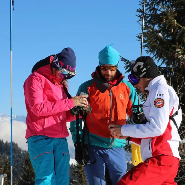 Les Aventuriers des Neiges – stage multiactivités_Megève