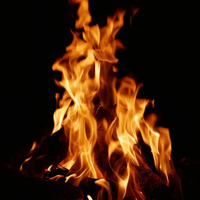 Feu de la Saint Jean_Caderousse