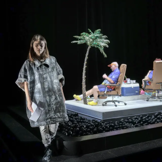 Jeune public - Théâtre Le poids des fourmis_Le Revest-les-Eaux