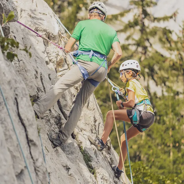 Escalade 8-12 ans