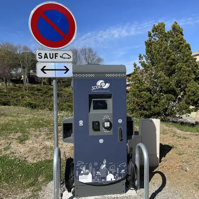 Borne de recharge pour véhicules électriques Vazerac_Vazerac