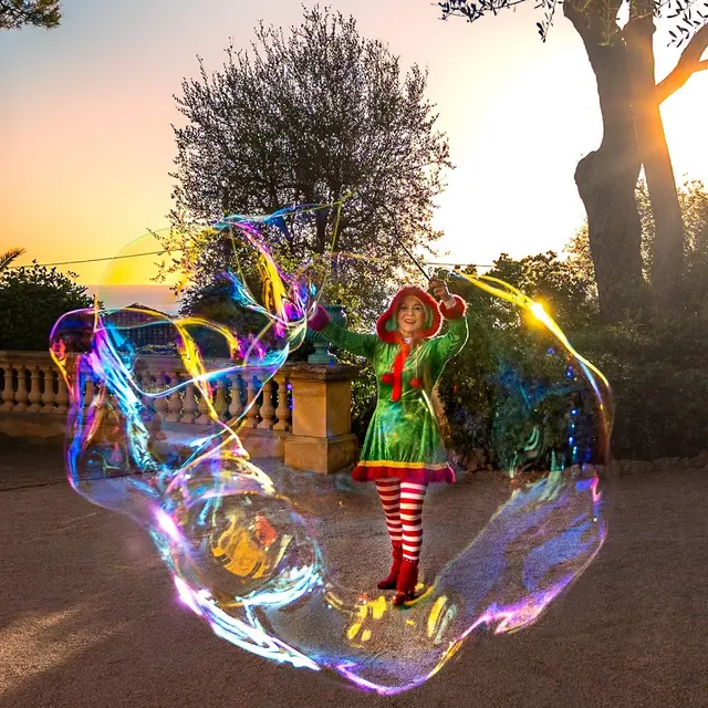Spectacle enfants - Bulline la fée aux bulles magiques_Le Lavandou