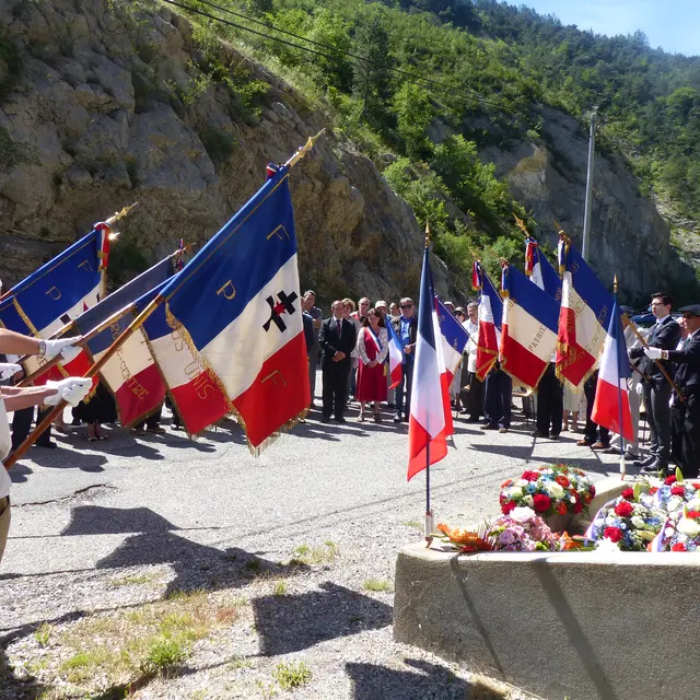 Monument aux morts du Maquis Morvan aux Gorges de Montclus