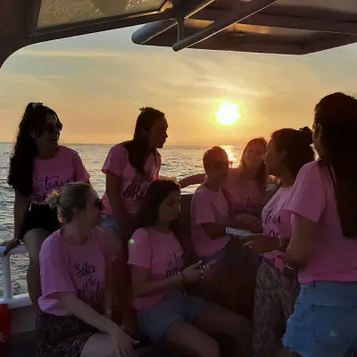 Sortie privative coucher de soleil en mer