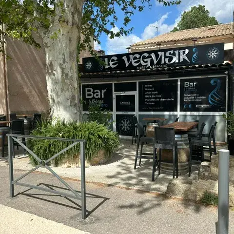 Le Vegvisir Restaurant_Lamotte-du-Rhône