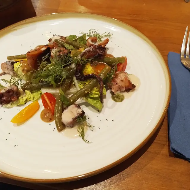 La cantine du Lou'Bar - Villeneuve-Loubet