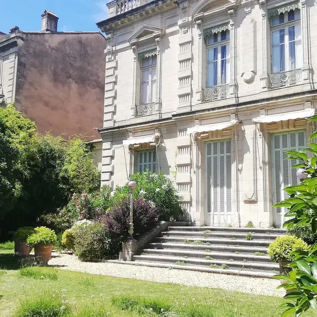 Visites- Ateliers enfants : Face ou profil ?