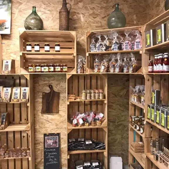 magasin a travers champs