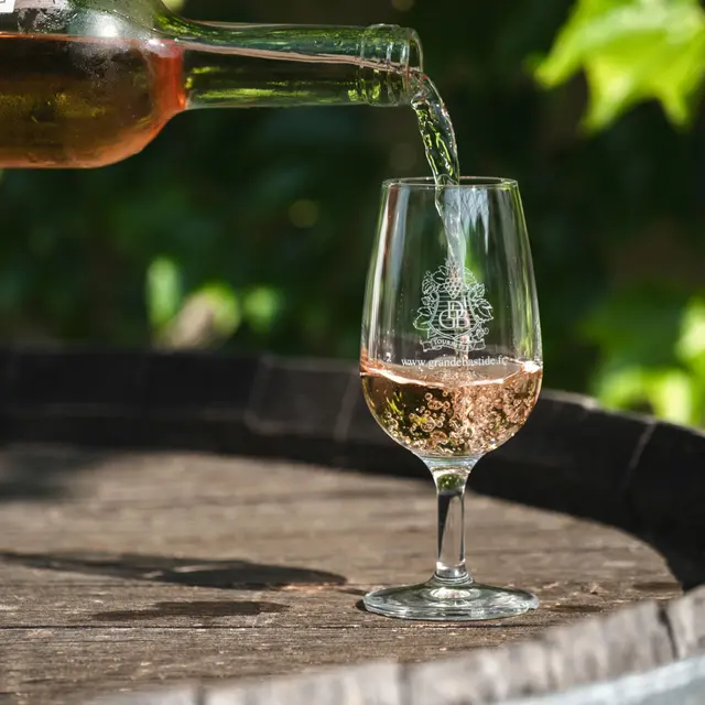 Dégustation à l'aveugle et visite de la cave au Domaine Grande Bastide_Tourrettes