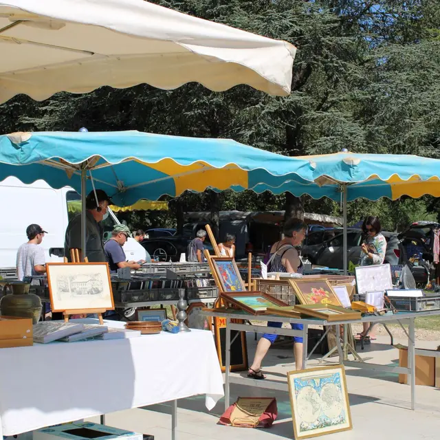 Brocante - Vide grenier