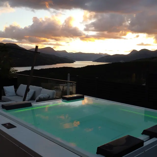 Jacuzzi - Les Restanques du lac SAVINES-LE-LAC