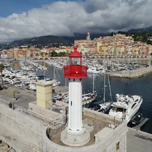 Le vieux port de Menton