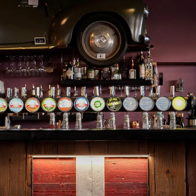 BAR LE GARAGE