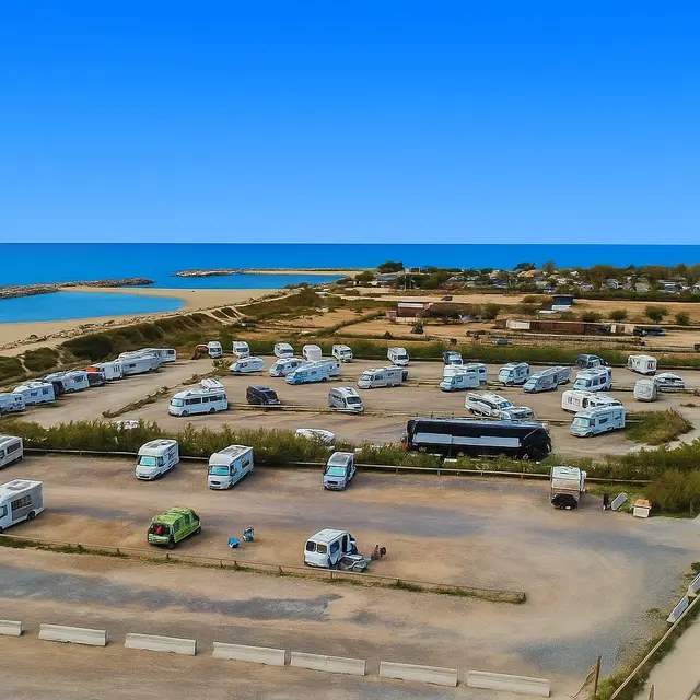 Aire de camping-cars Plage Ouest_Saintes-Maries-de-la-Mer
