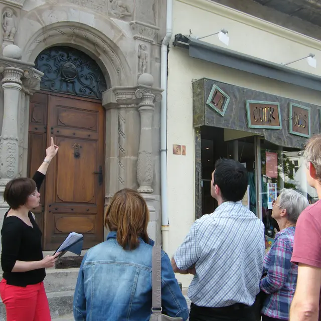 Visite guidée devant la Porte de la Devise