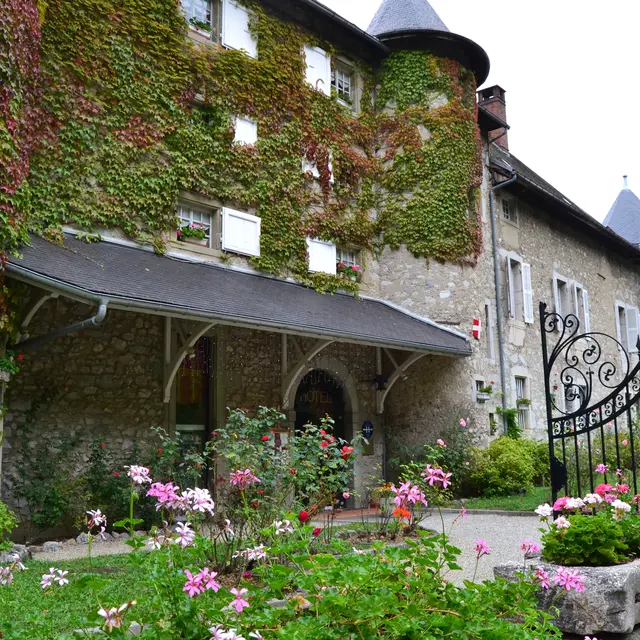 Château des Comtes de Challes