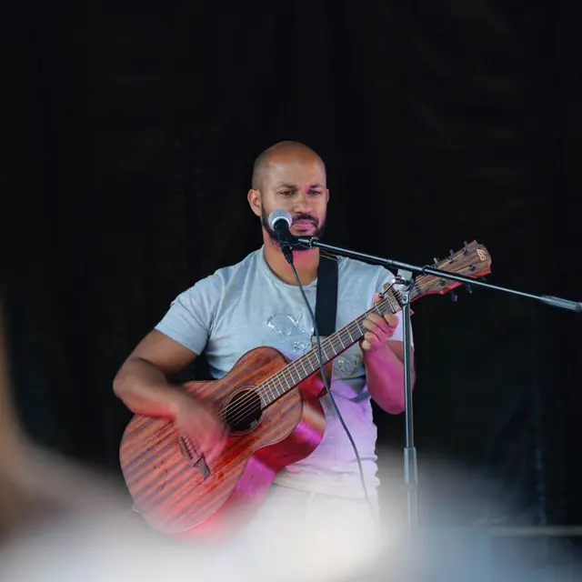 Concert Bald and the full hair_Ancelle