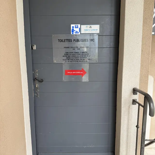 Toilettes publiques - Office de Tourisme_Saint-Gervais-les-Bains
