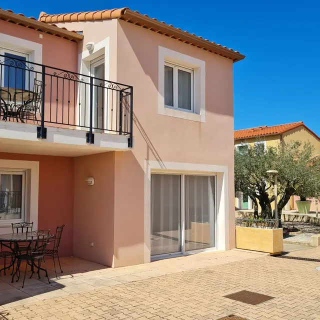 Résidence de Tourisme Appart'hôtel la Provence_Saint-Mitre-les-Remparts