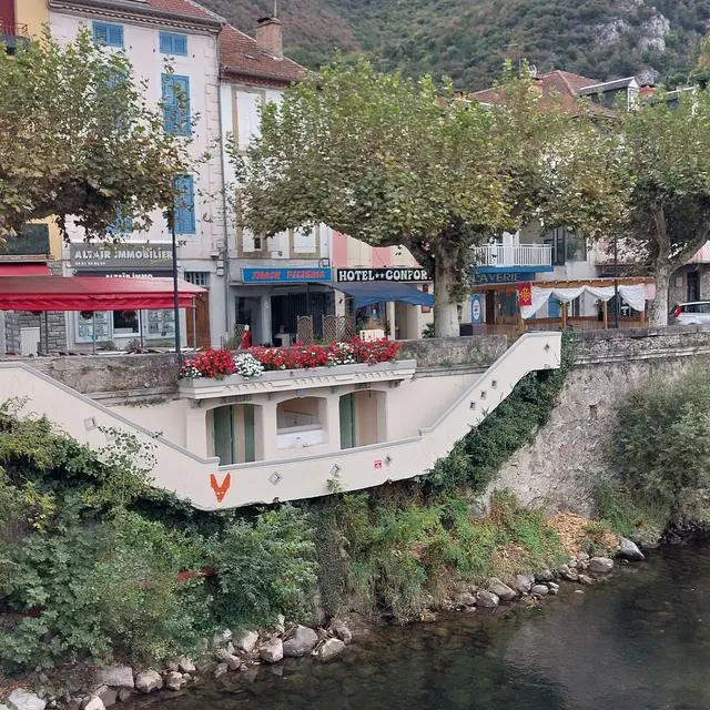 2023.toilettes.publiques.CP.Celine.Perpere