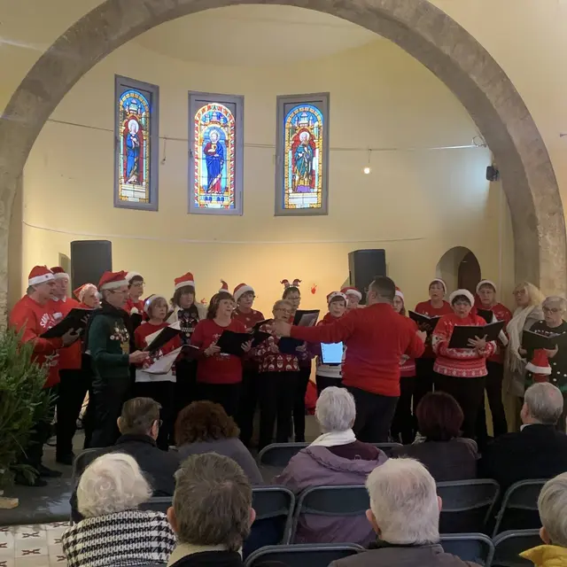 La chorale Choeur Evasion chante Noël_Istres