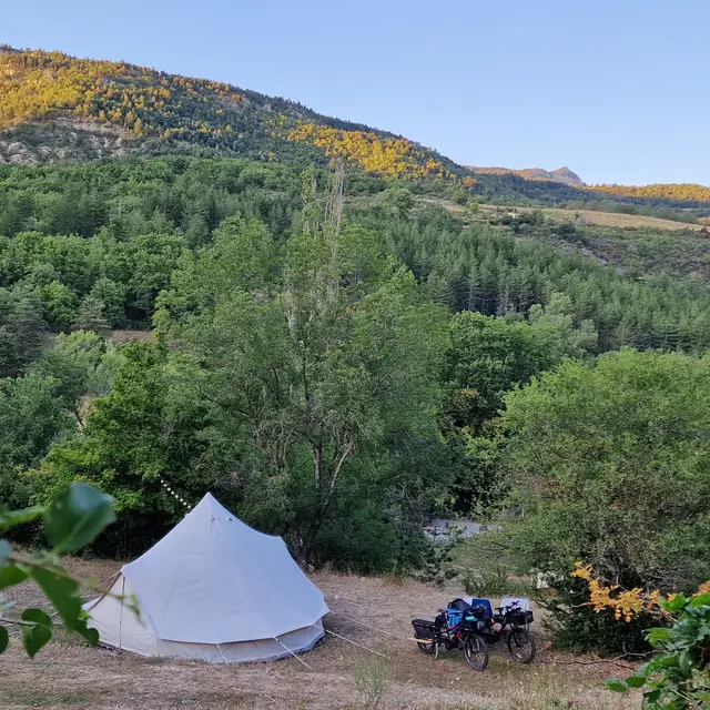 Hébergements insolites-La Ferme de Clareau-la Motte Chalancon