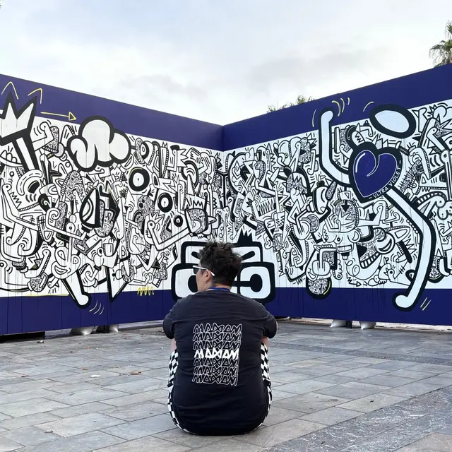 MADDAM - Live painting Festival UltraViolet