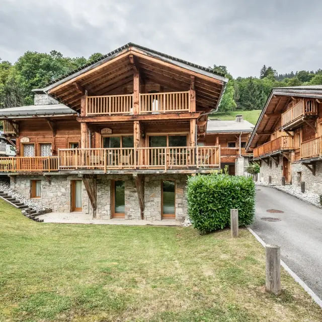 Chalet Rose