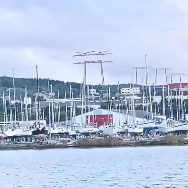 Vide grenier de pêche de loisir_Martigues