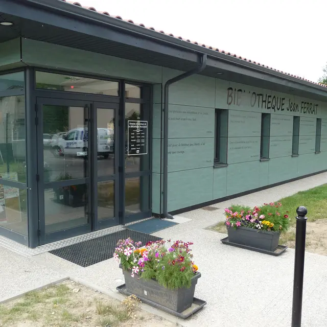 Médiathèque du Brusquet Jean Ferrat