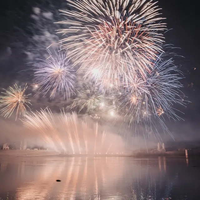 Calend'Arles : Parades et feux d'artifice_Arles