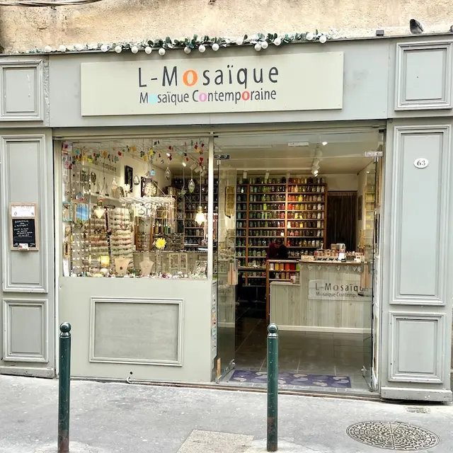 Entrée boutique rue des Cordeliers