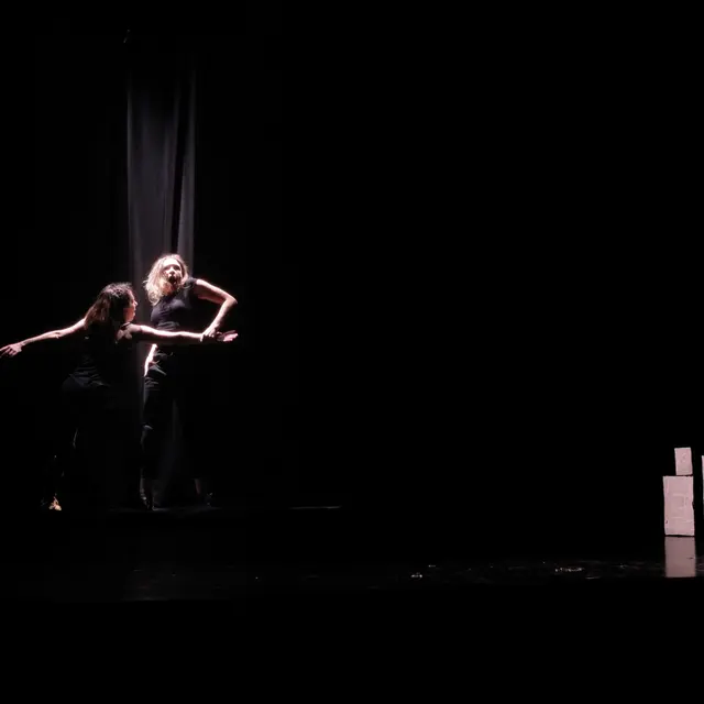 Antigone sous le soleil de midi_Roanne
