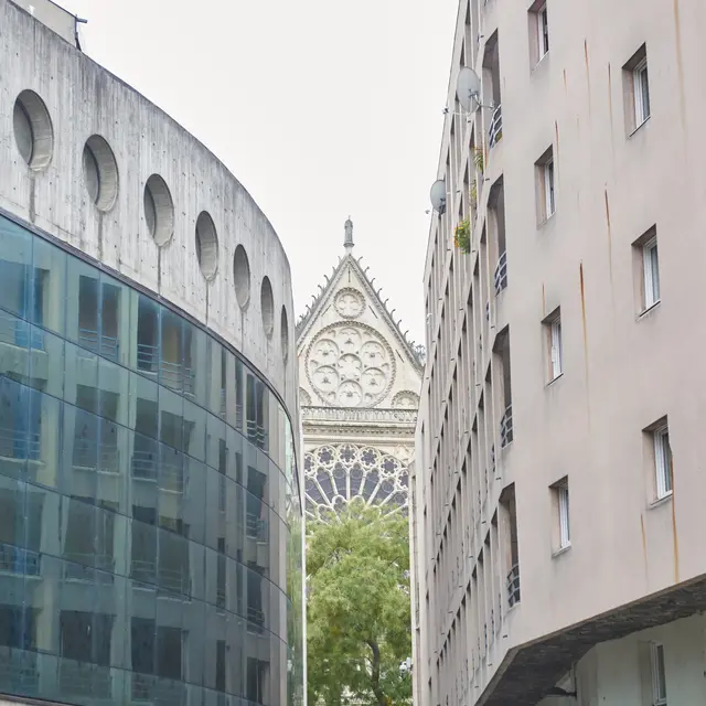 Visite guidée  Le centre-ville de Saint-Denis, un patrimoine millénaire remarquable