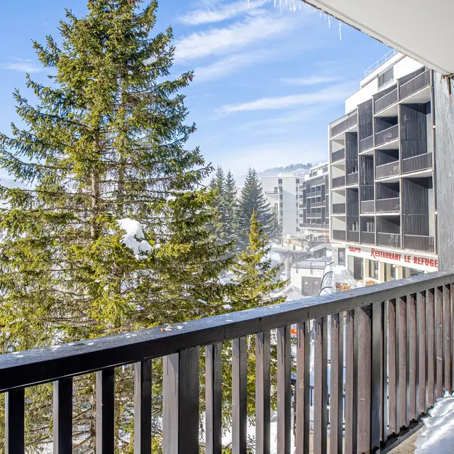 Flaine-Madame-Vacances-Terrasses-Veret-Foret-Balcon-Vue-Foret