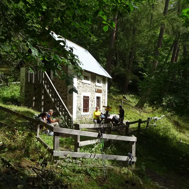 Cabane de Peyon roux