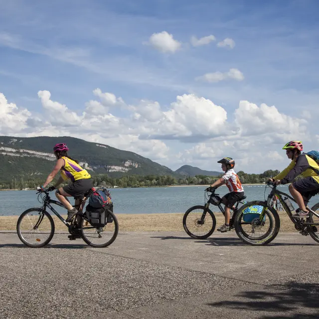 Balade à vélo - Le Tour de la Vallée Bleue - Balcons du Dauphiné - Isère