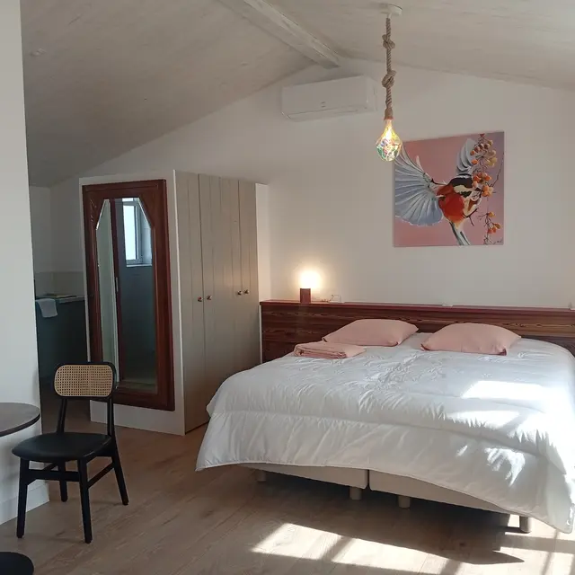 Lit double de la chambre d'hôtes