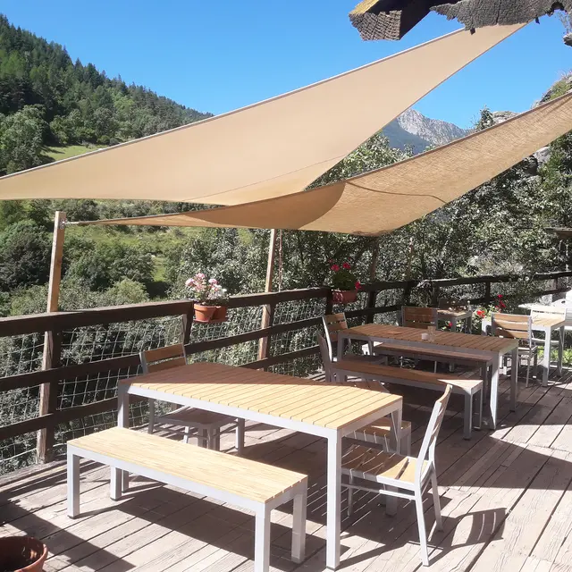 La buvette du Gîte de Méolans