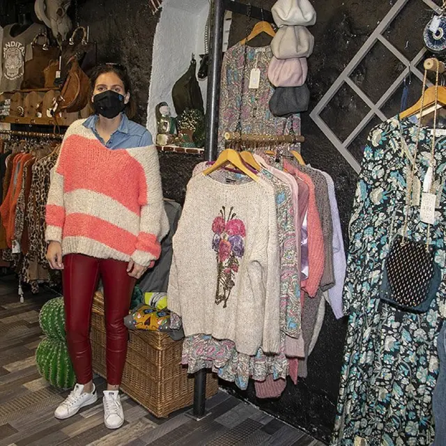 Yolo Showroom