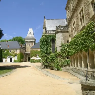 Visite du Château de Busset_Busset