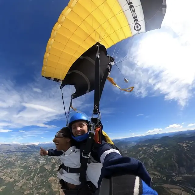 Alpes Aviation parachutisme TALLARD