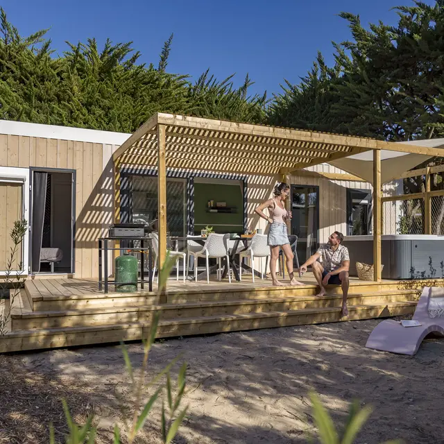 Terrasse premium avec jacuzzi privatif