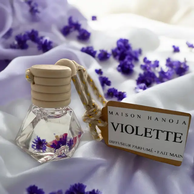 Création de diffuseurs parfumés et fleuris_Grasse