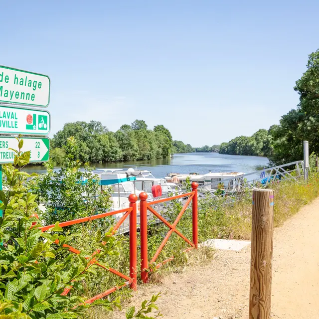 Port de Pruillé, chemin de halage