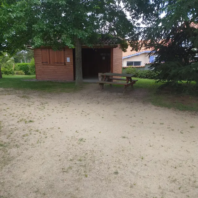 Table de pique-nique de Vinols