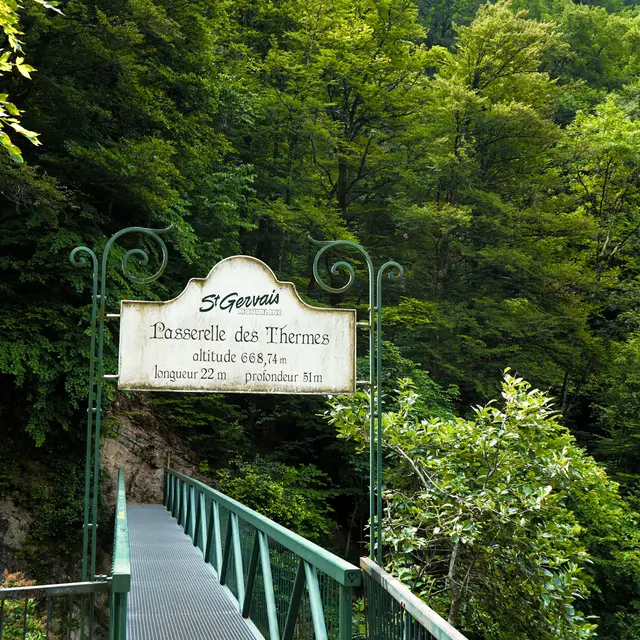 La passerelle du parc thermal