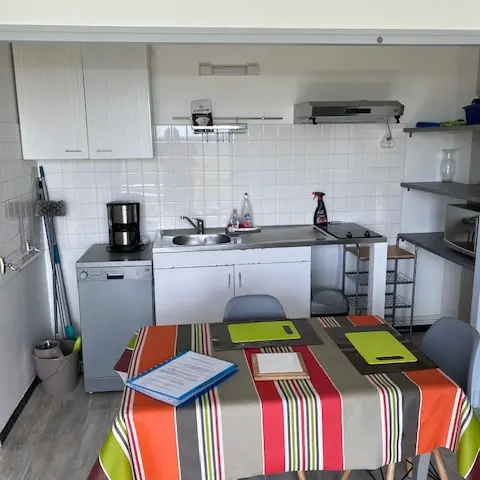 MEUBLE