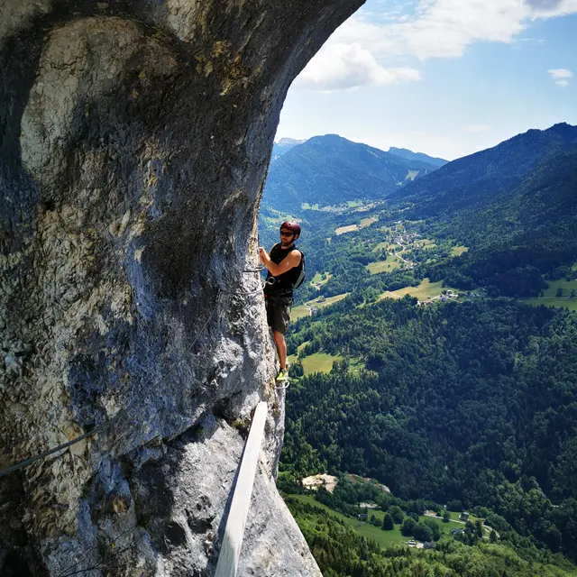Sortie sur la via ferrata de Roche Veyrand
